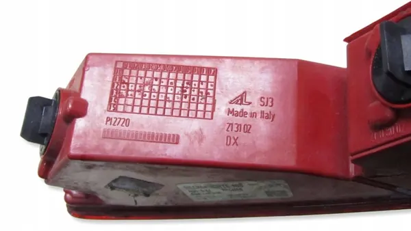 Audi Q3 8U Achterbumperlamp Rechts OEM 8U0945096 image 6