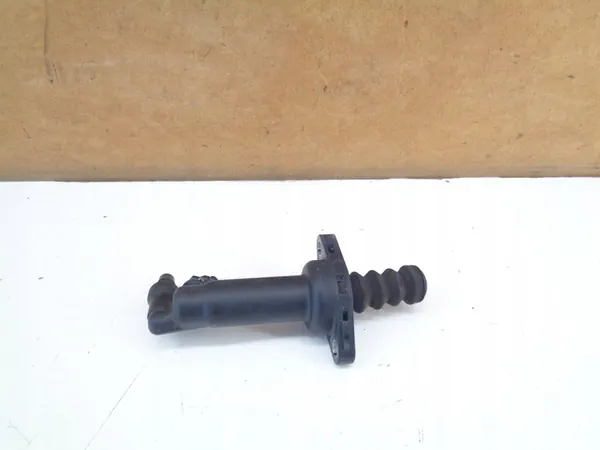 VW Audi Kytkinpumppu 7E0721261A image 2