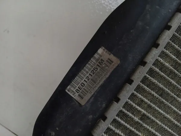 Radiador de agua Audi A6 C5 image 3