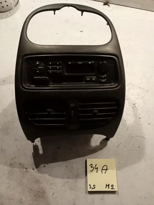 OEM 9640404777 Panneau Central Grille Radio image 2