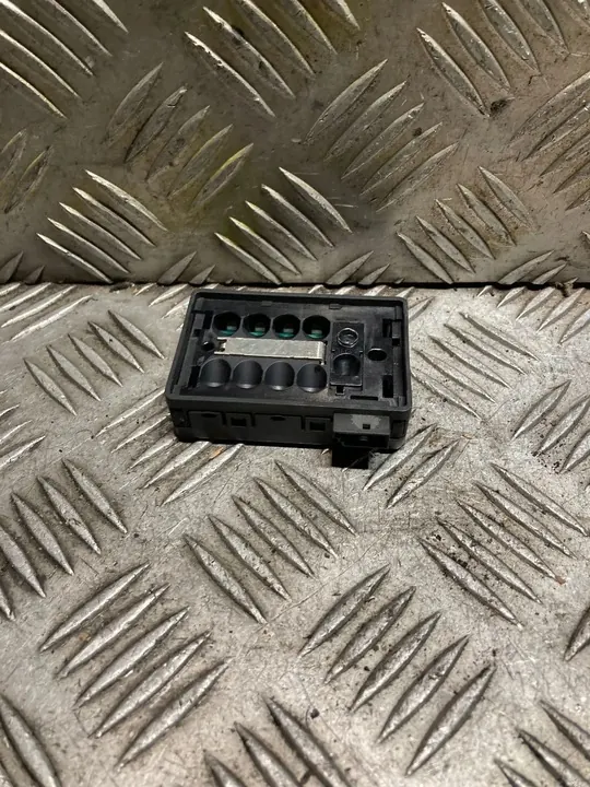 Chrysler 300C OE 56050078AM image 1