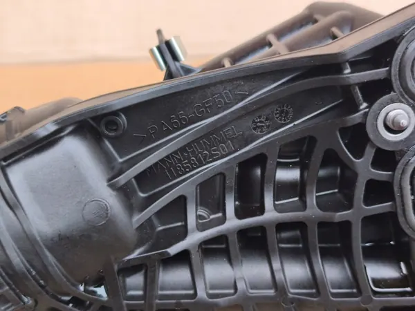 Oliefilterhuis OEM 8649177 voor BMW F40 1.5 benzine image 3