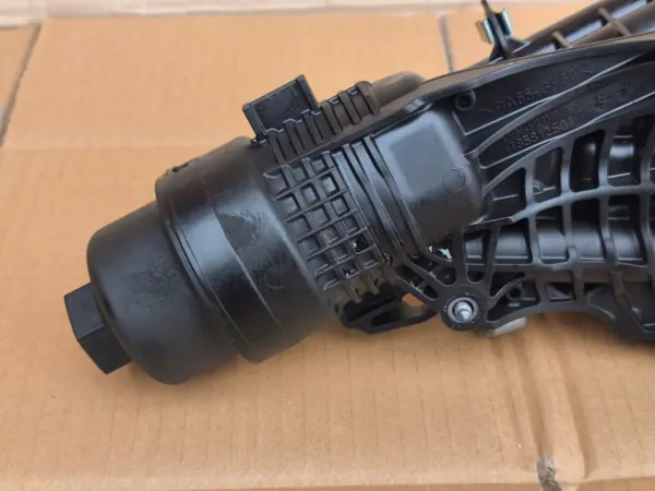 Oliefilterhuis OEM 8649177 voor BMW F40 1.5 benzine image 5