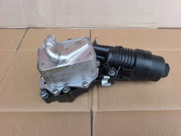 Oliefilterhuis OEM 8649177 voor BMW F40 1.5 benzine image 9