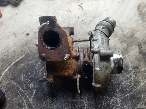 Turbo OPEL VIVARO VAN H8200466021 2.0L diesel 2010 image 2