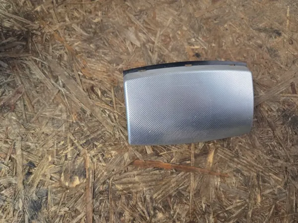 Cendrier OEM 8E0857961M pour Audi A4 B6 Arrière image 3