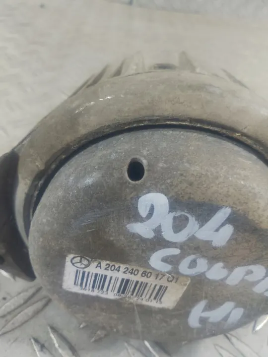 MERCEDES W204 LIFT 11-14 Soporte Motor A2042406017Q1 image 3