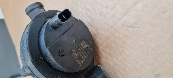 Vattenpump Q3 83A 2.0 TFSI Audi 3QF121599C image 4