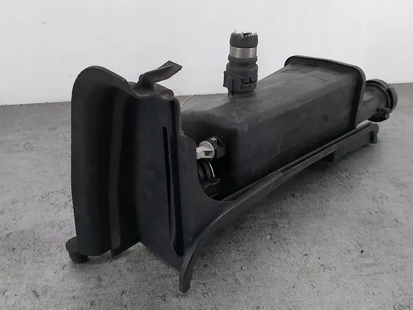 BMW E46 Ausgleichsbehälter 2.0 D 320d image 4