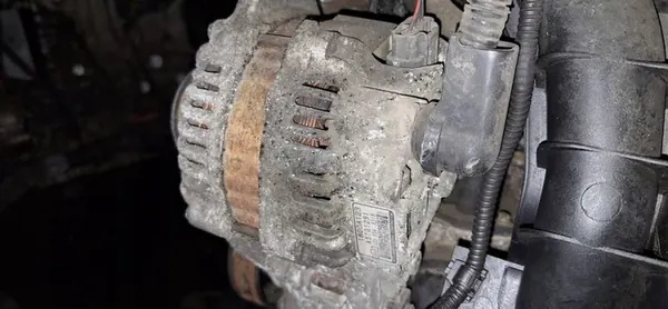 Mitsubishi Lancer Vaihtovirtageneraattori 2008 1.5L OEM 1800a123 image 3