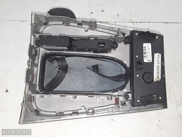 Mercedes Växelspaksram OEM 2118216958 - Begagnad image 4