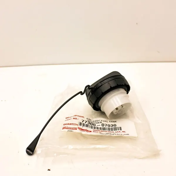 Toyota RAV 4 (XA50) 2018 Polttoainesäiliön korkki OEM image 2