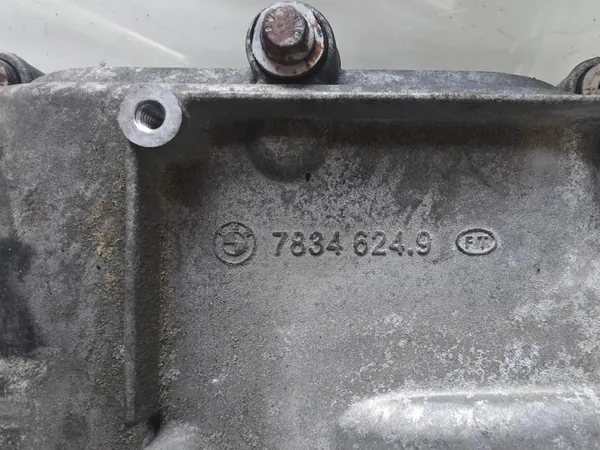 BMW Venttiilikansi OEM 7834624 vasen puoli image 4