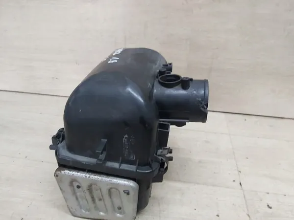 Toyota MR2 Ilmansuodinkotelo OEM 17701-22080 image 3