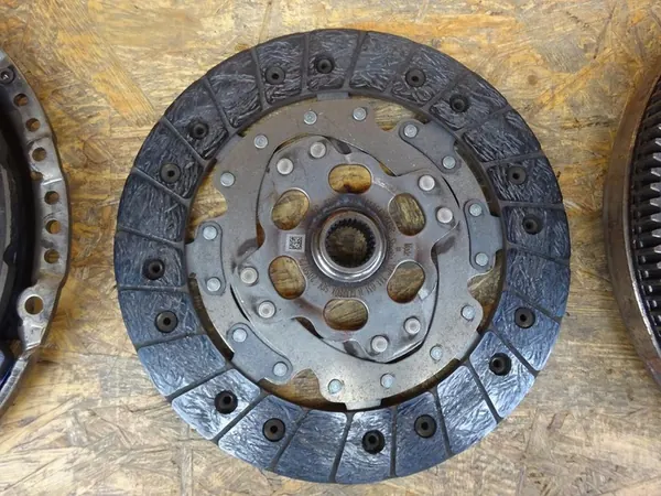 Kit de embreagem AUDI A1 1.0 TFSI 04C141025R image 6