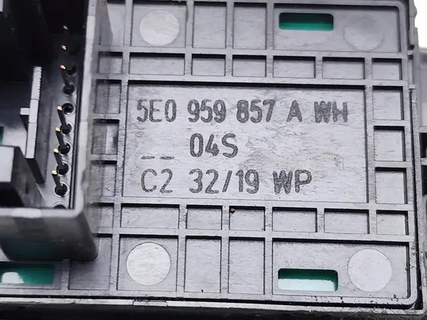 Fensterheber Schalter Skoda Octavia 2019 Estate 5E0867171F image 7