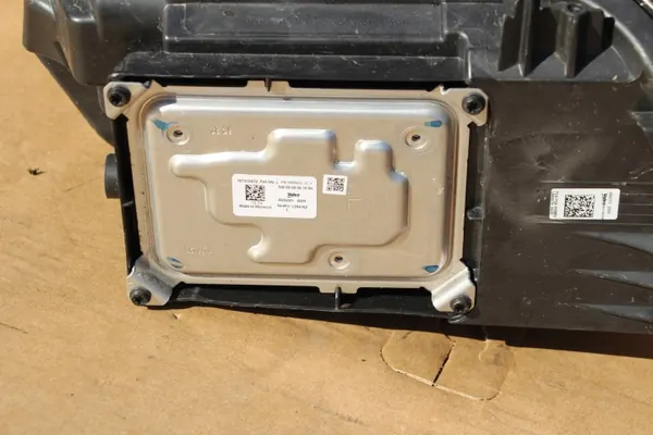 Module convertisseur tension OEM 1ST210872 gauche avant image 2