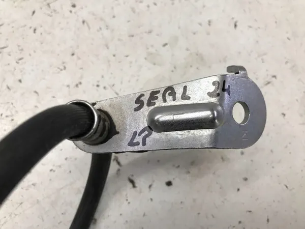 BYD SEAL 2024-2025 Remleiding Voor Links OEM EKEB-3561010A image 3