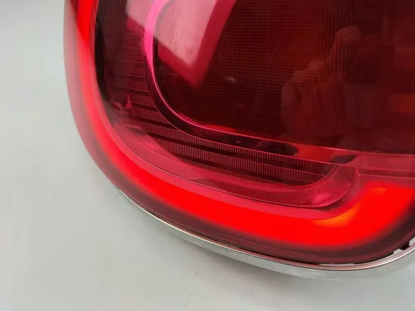 Luz trasera izquierda Fiat 500L OE 51883572 image 3