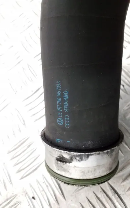 Volkswagen Transporter - Caravelle T5 Intercooler Schlauch image 3