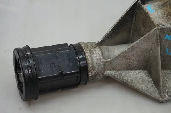 BMW E53 X5 Höger Främre Halvaxelstöd image 2