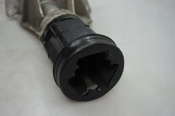 BMW E53 X5 Höger Främre Halvaxelstöd image 6