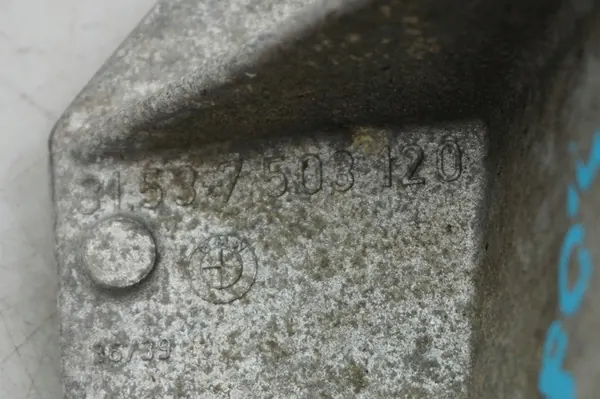 BMW E53 X5 Höger Främre Halvaxelstöd image 9