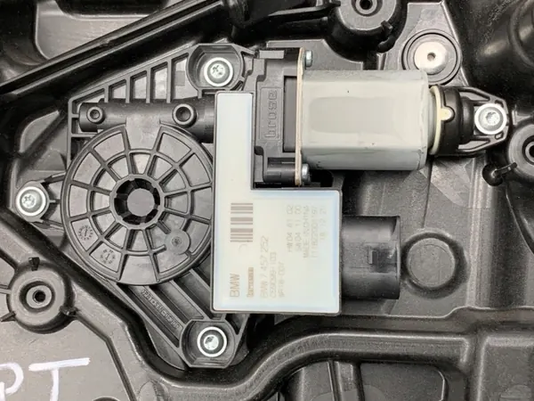 OEM 7457252 Rechter Achter Raamregelaar BMW G30 image 3