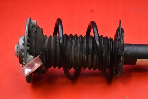 Etujousi Oikea OEM mamAUTO-1045340- BMW F30 image 3