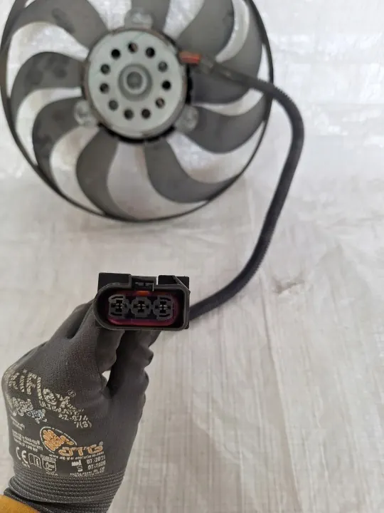 Ventilador radiador VW Golf IV Octavia OEM 1J0959455M image 5