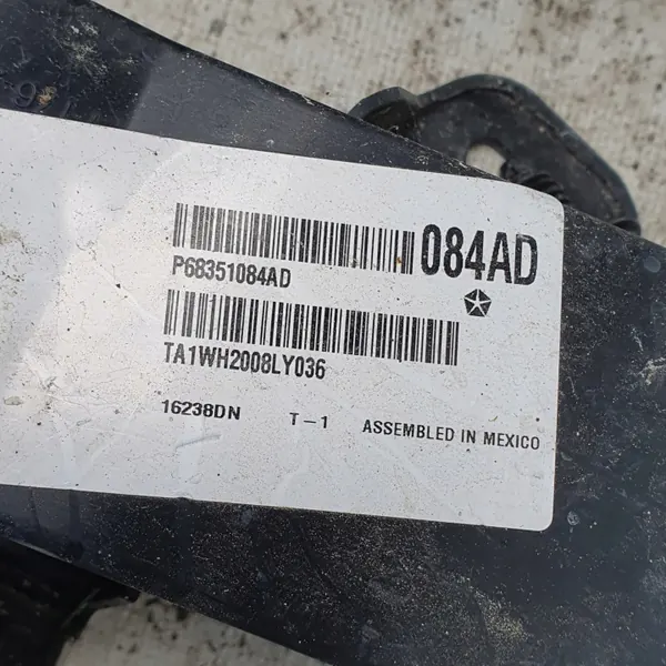 Motorrumslock Jeep Wrangler JL 2.2d OEM P68351084AD image 6