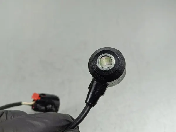 Sensor de batida Ford Escape IV 2022 AM1A12A699BA image 3