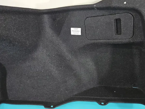 Forro de porta-malas direito Hyundai Elantra VI 15-20 OEM 85740-F2000 image 3