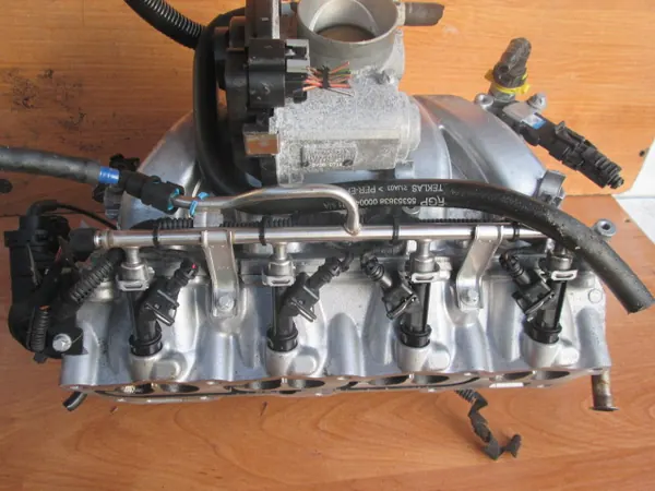 OPEL ASTRA III H MERIVA ZAFIRA B 1.6 16V Coletor de admissão OEM image 8