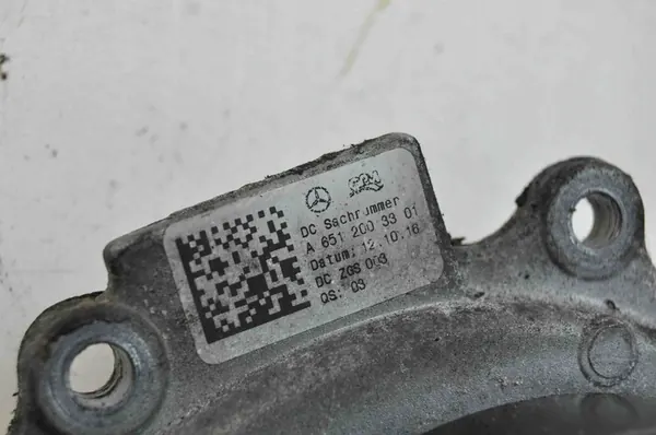 Vattenpump Mercedes Vito W639 Diesel OM651 A6512003301 image 4