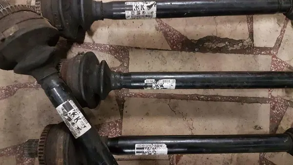 Audi A4 S4 B7 2007 Joint Externe 8E0501203K image 1