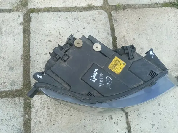 BMW E63 E64 Farol BiXenon Direito 7165801 7165802 image 5