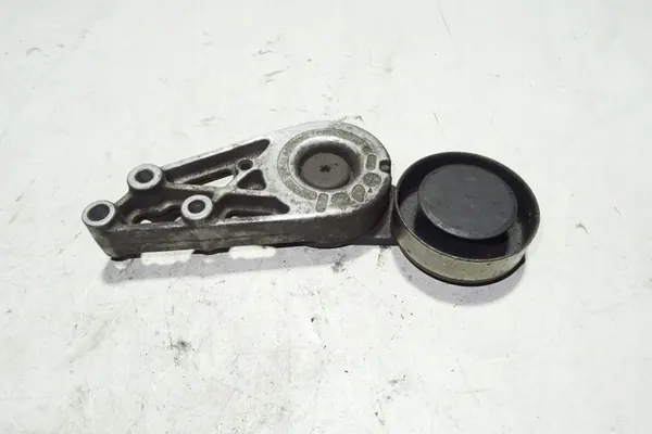 Spännare AUDI A4 (8D2, B5) 1.6L bensin image 2