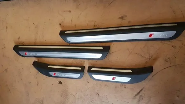 Audi Q5 SQ5 2011 Conjunto de soleiras internas image 6