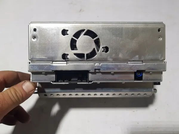 Trocador CD usado OEM A2218707785 Mercedes image 4