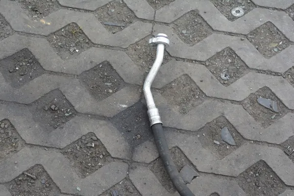 Ilmastointiputki Volkswagen Tiguan 5N0820743F image 2