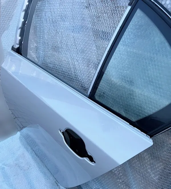 BMW E60 Bakdörr OEM TITANSILBER 354/7 Sedan image 4