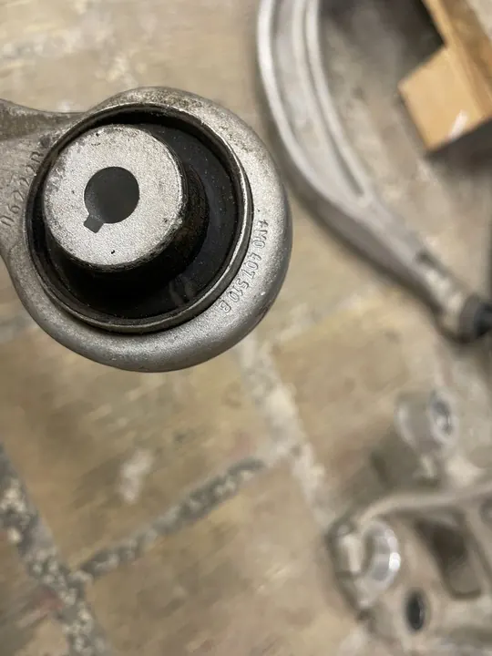 Braccio di Controllo Anteriore Destro Q5 80A OEM 4M0407510B image 3