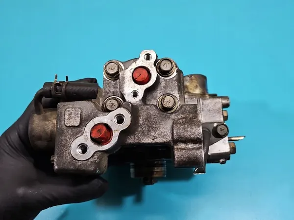 Bomba de combustible Mitsubishi Carisma 1.8 GDI MD347417 image 10