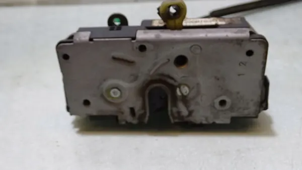 Türschloss vorne links Fiat Grande Punto 2008 OEM 55701963 image 3