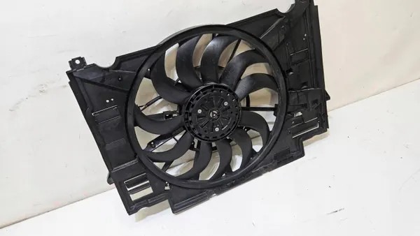 Radiatorventilator MX73-8C607-AC voor Jaguar XE X760 image 6