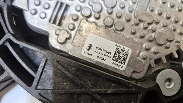Radiatorventilator MX73-8C607-AC voor Jaguar XE X760 image 8