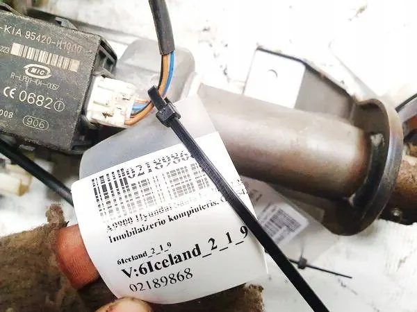 Hyundai Santa Fe Immobilizer Computer OEM 95420H1000 image 3