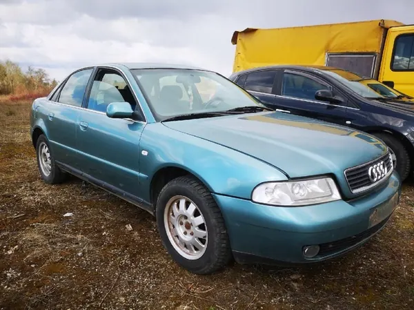 Audi A4 Supporti motore e cambio 2000 2.5L 4b0399151s image 4