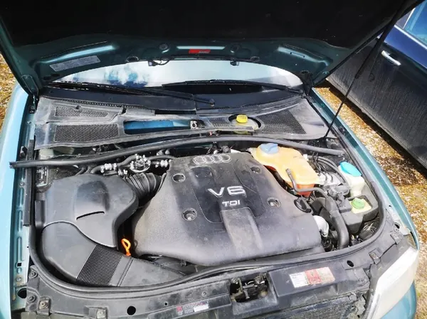 Audi A4 Supporti motore e cambio 2000 2.5L 4b0399151s image 7